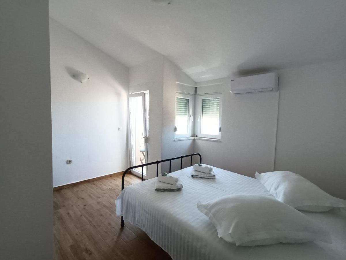 Ferienwohnung Holiday Beach House Grebaštica Exterior foto